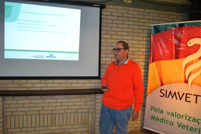 Simvet/RS debate novas regras de combate à Brucelose e Tuberculose
