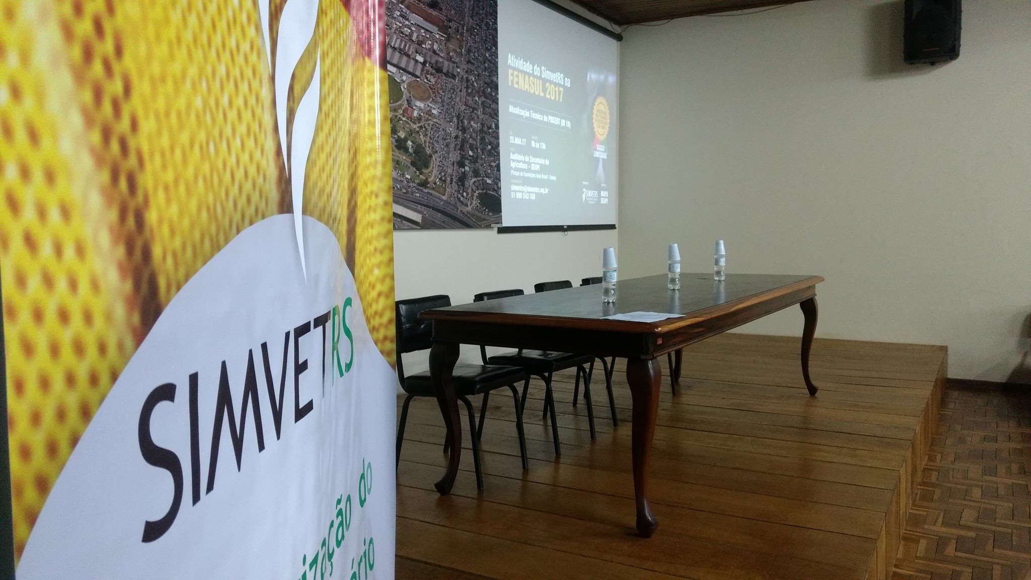 Simvet/RS leva debate sobre inspeção de lácteos para a Expoleite Fenasul