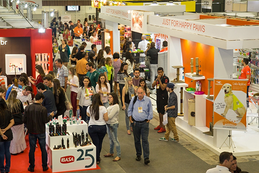 Mercado pet ganha espaço com feira de negócios no Sul do país